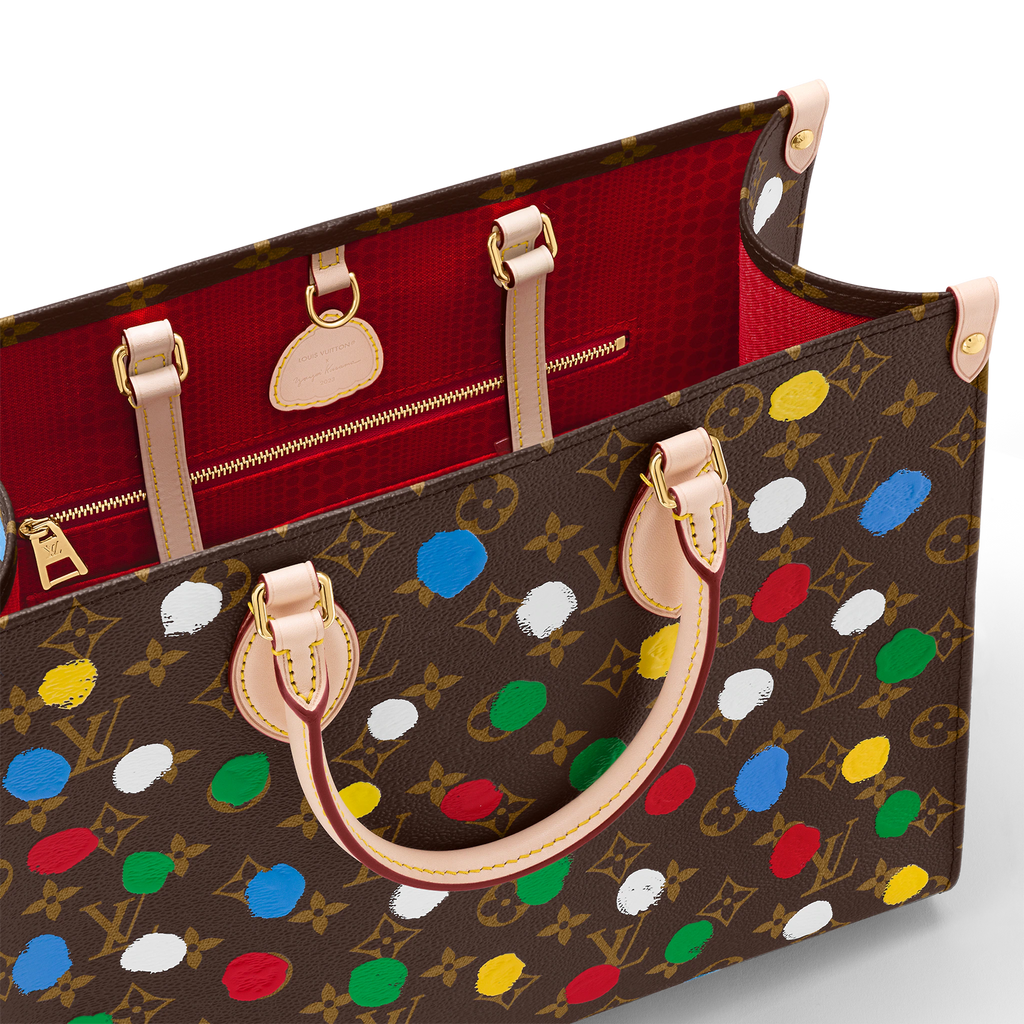 Louis Vuitton M46379 LV x YK OnTheGo MM