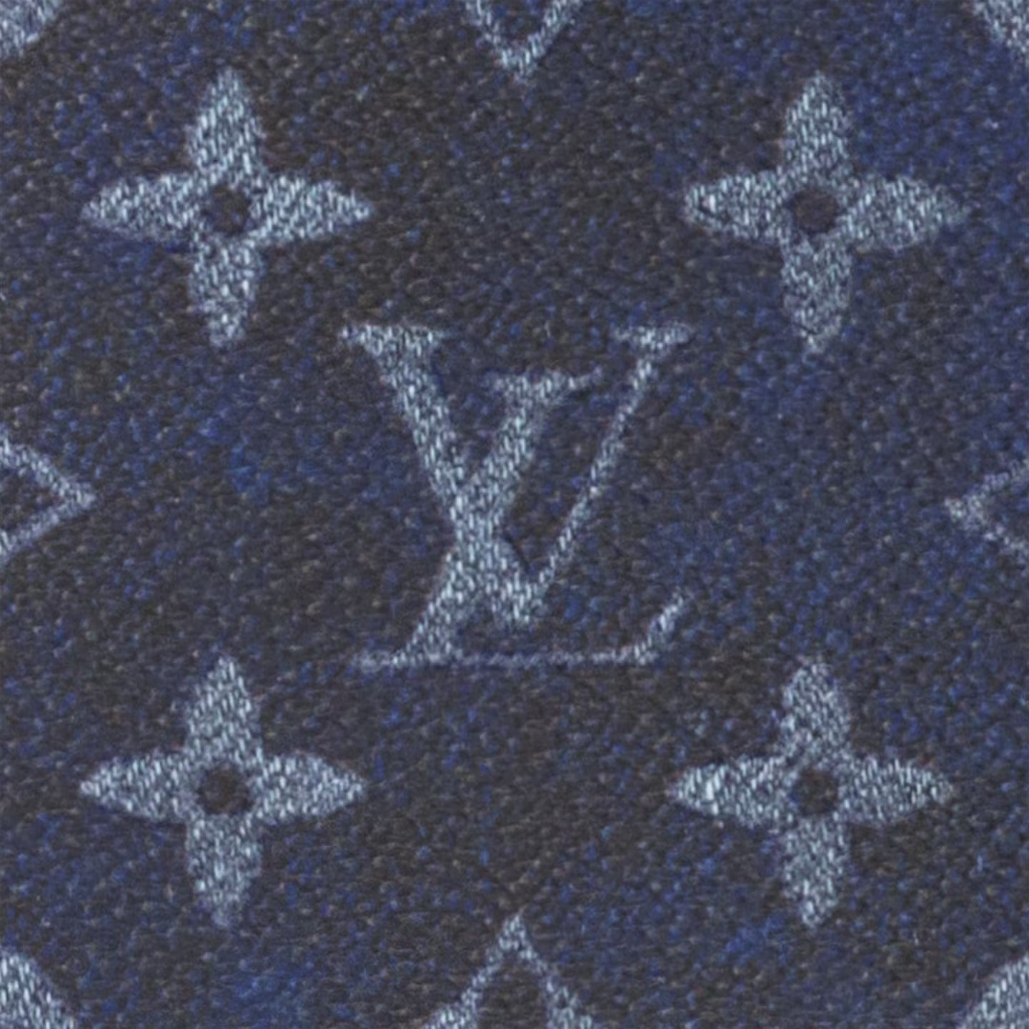 Louis Vuitton M46805 Christopher MM