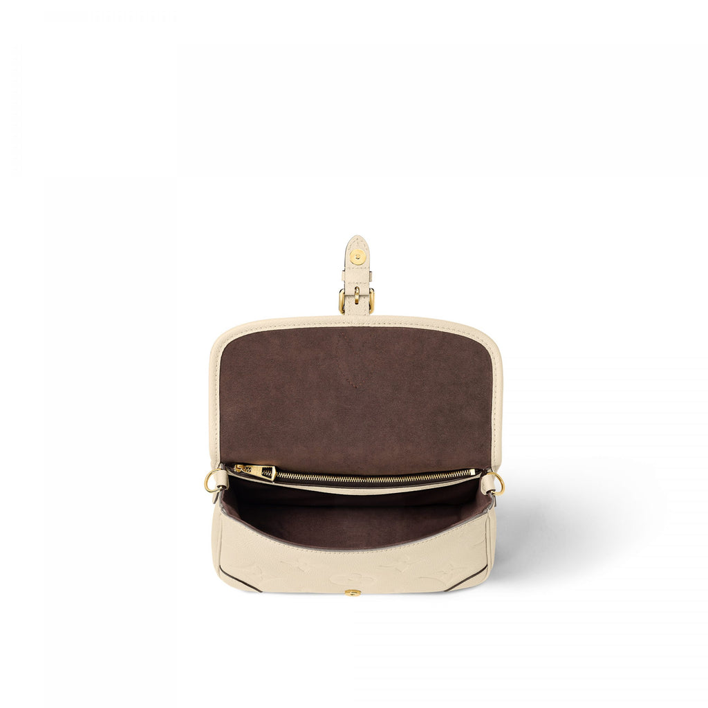 Louis Vuitton M46388 Diane Cream
