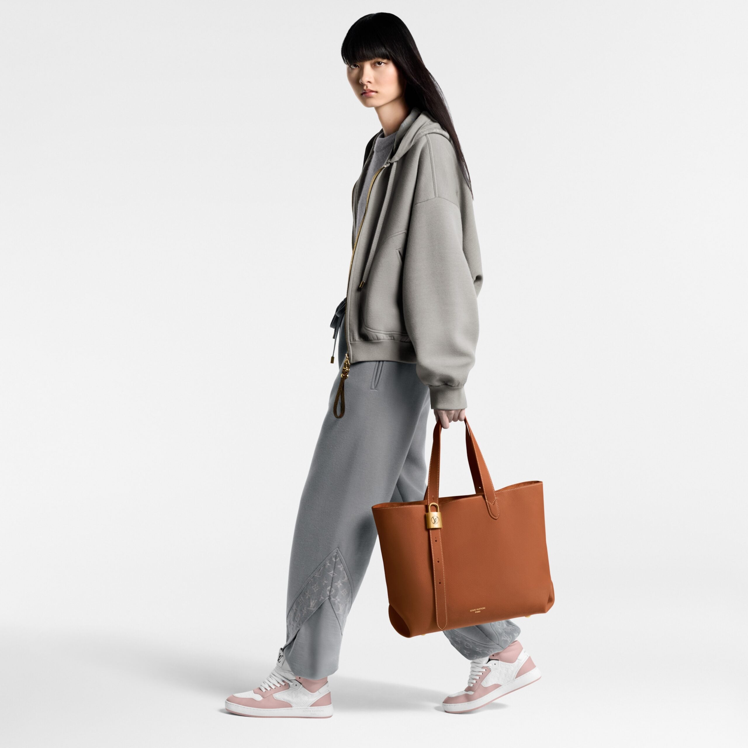 Louis Vuitton M25342 Low Key Cabas MM Cognac Brown
