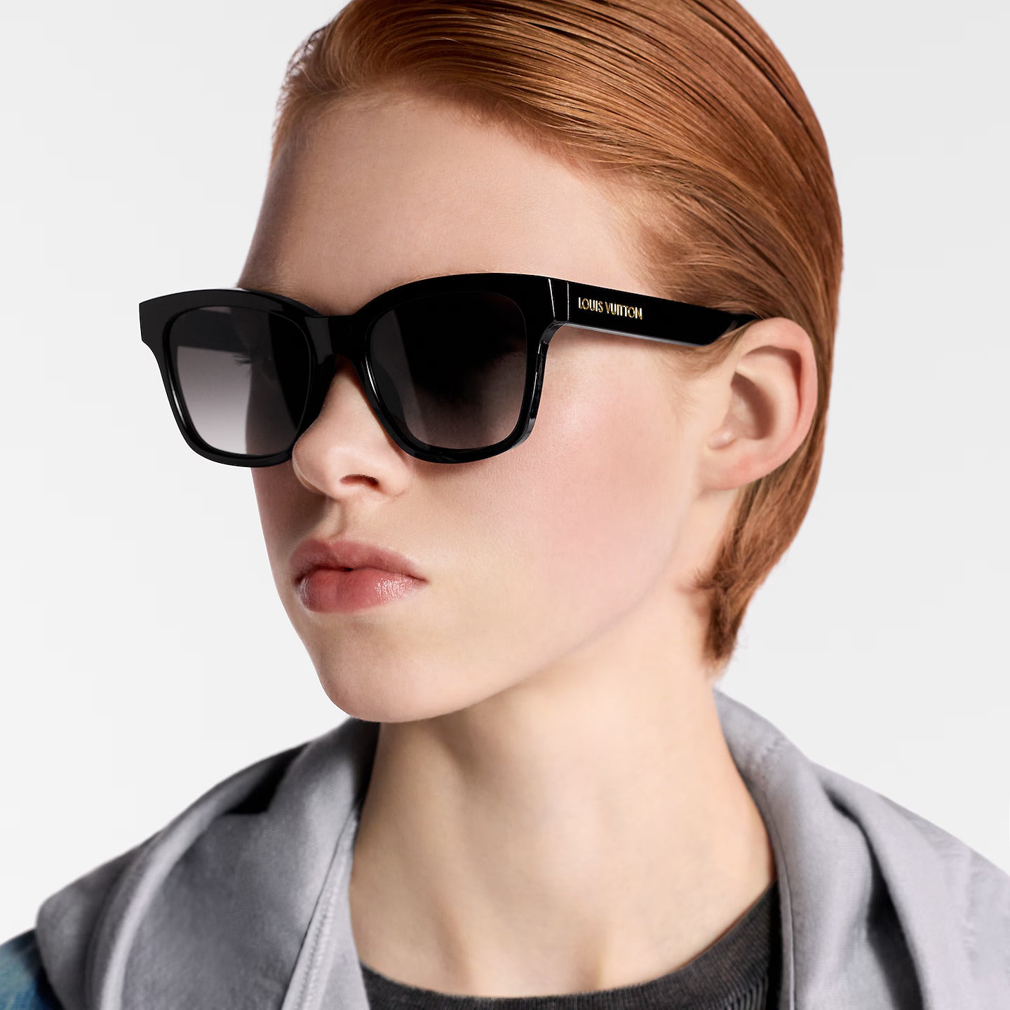 Louis Vuitton Z2464U LV Essential Square Sunglasses