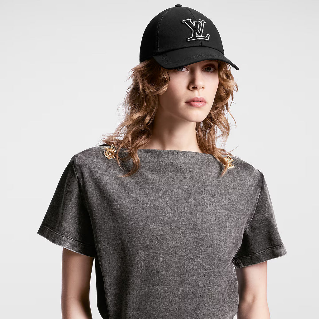 Louis Vuitton M7282M LV Signature Cap