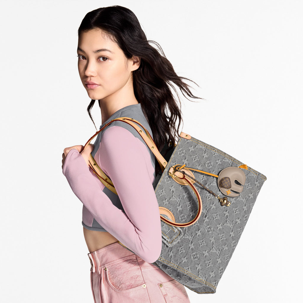 Louis Vuitton M13189 OnTheGo MM Washed Gray