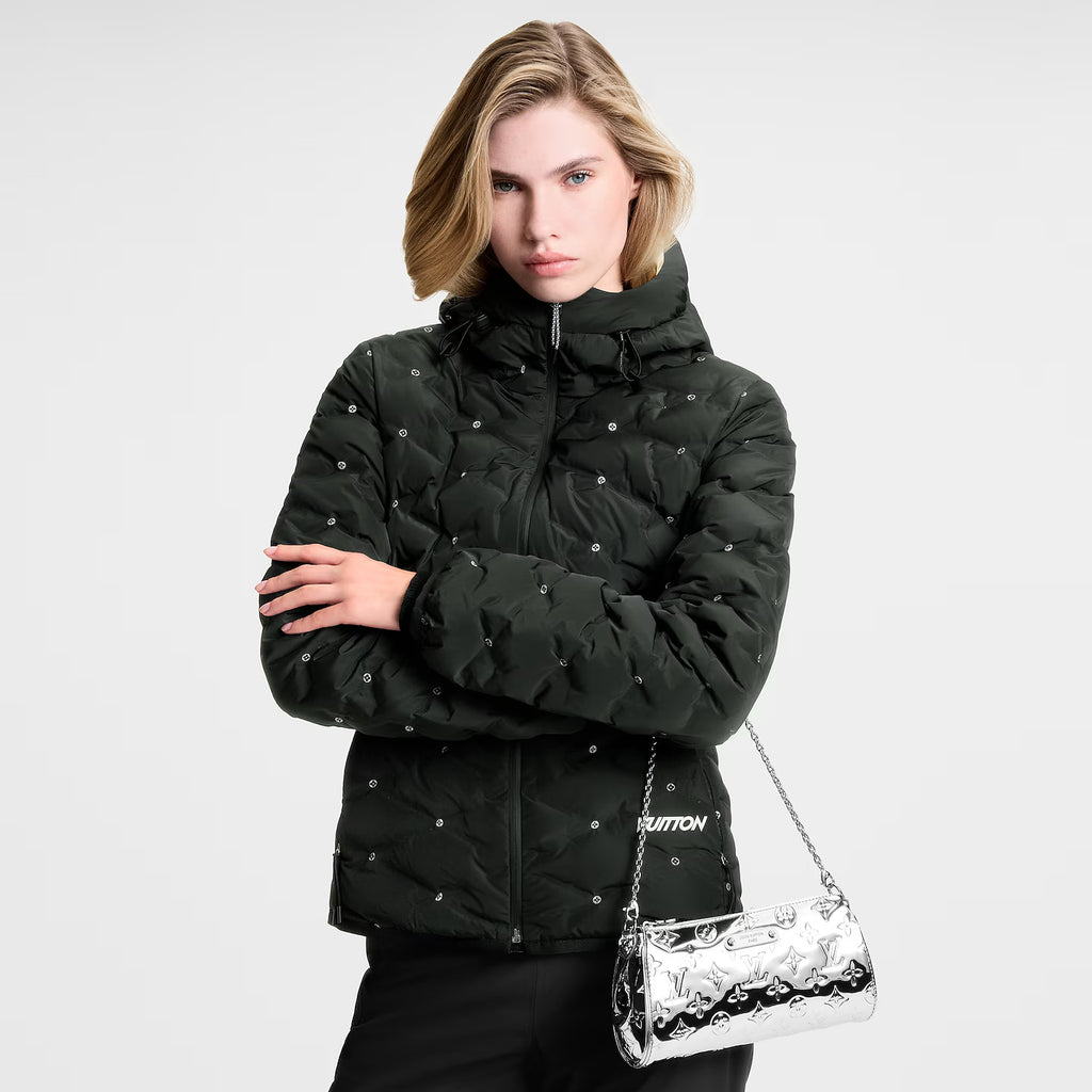 Louis Vuitton M26100 Pochette Eva