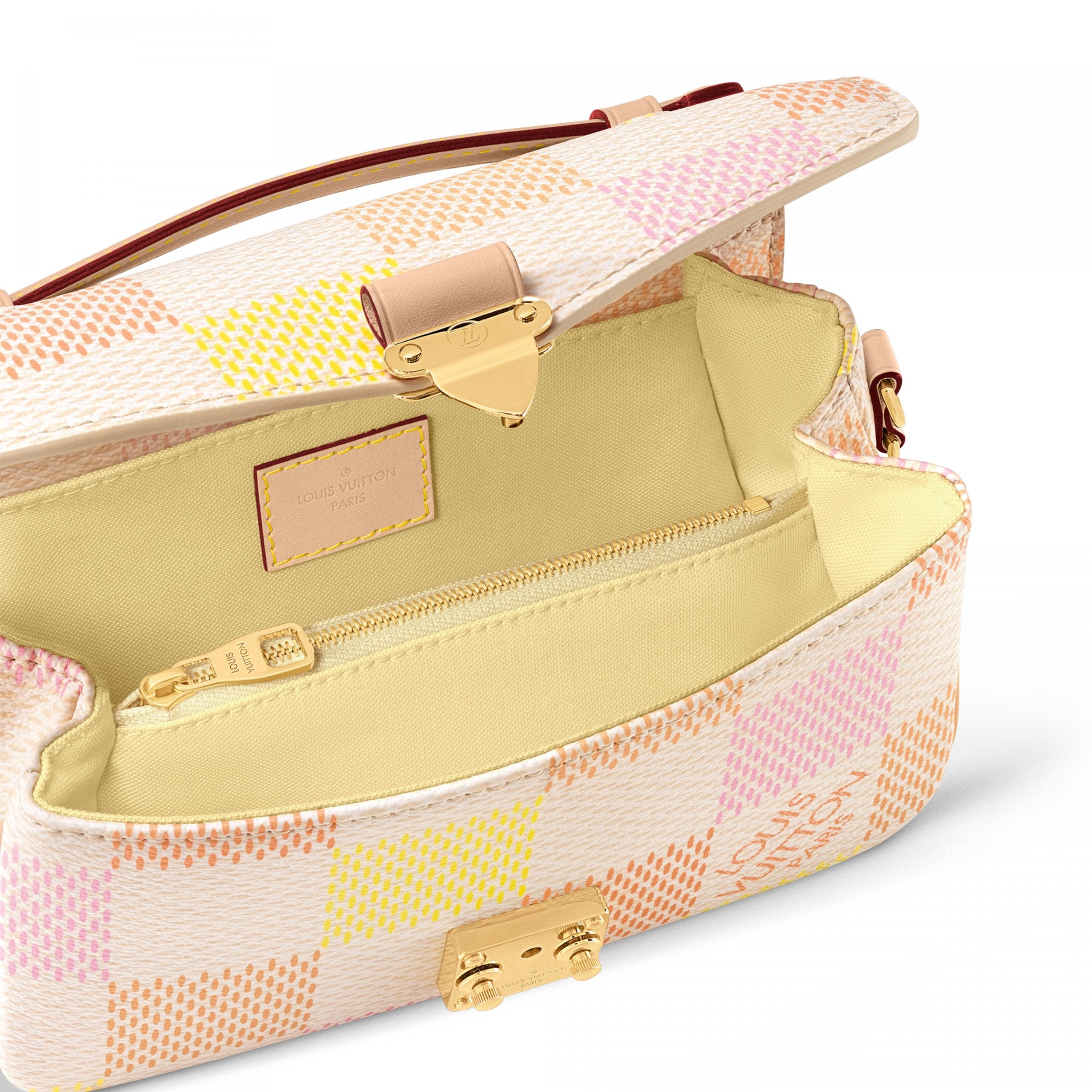 Louis Vuitton N40749 Pochette Métis East West Peach