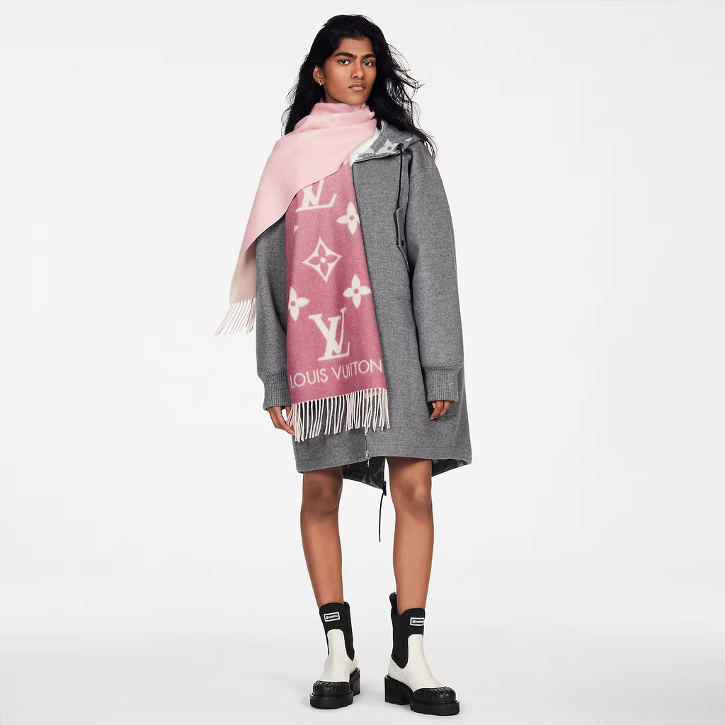 Louis Vuitton Light Pink M77375 Reykjavik Gradient Scarf