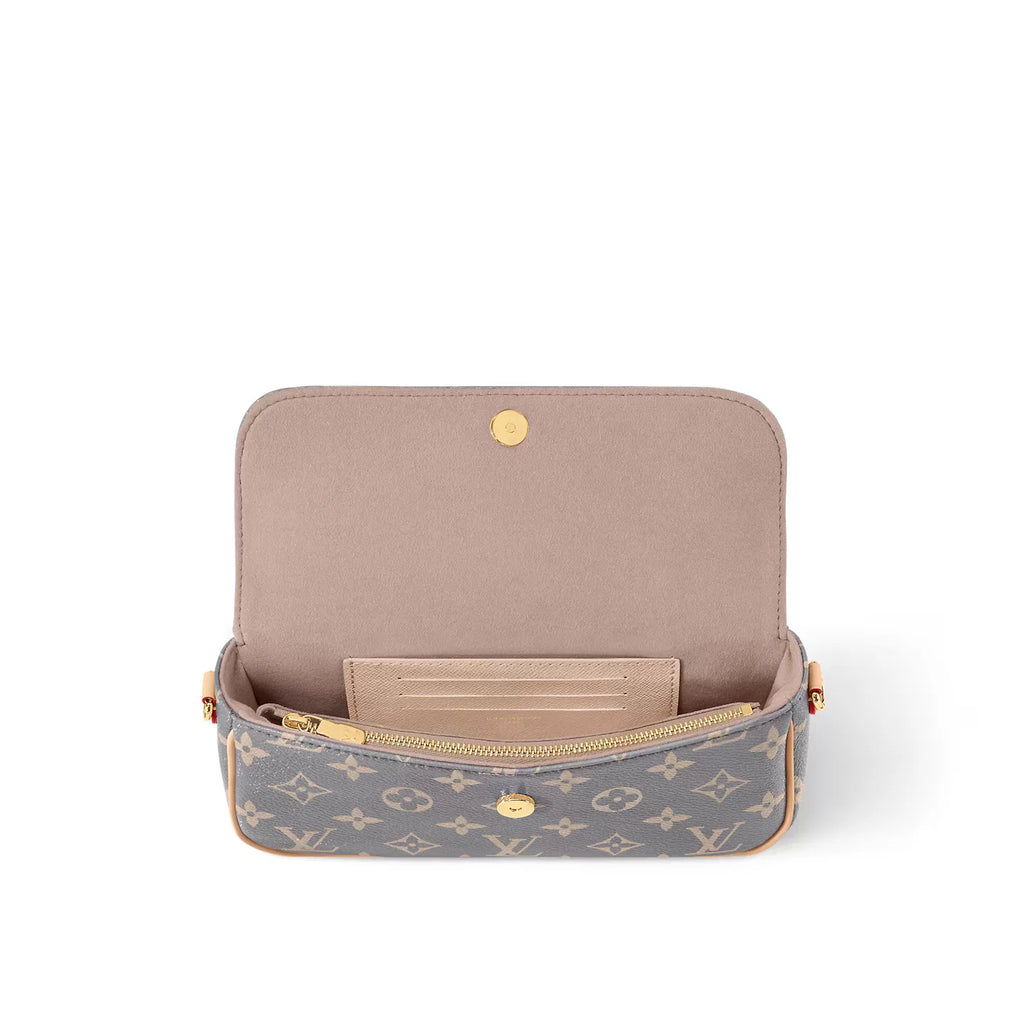 Louis Vuitton M12778 Wallet on Chain Ivy